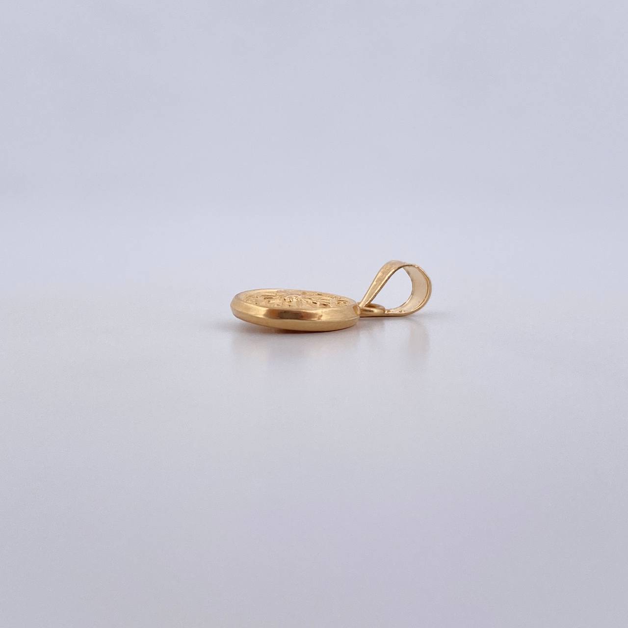 Dije Espiritu Santo 0.45gr / 1.8cm / Troquelado Oro Amarillo 18K &