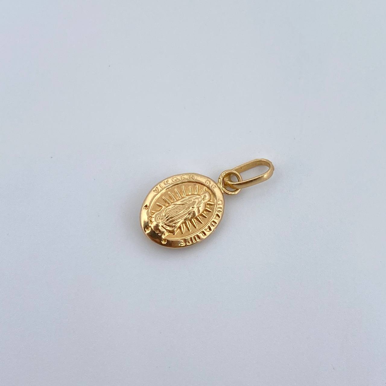 Dije Virgen Guadalupe 0.45gr / 1.8cm / Troquelado Oro Amarillo 18K &