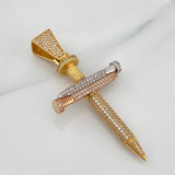 Dije Cruz Clavos 11.25 g / 6.1 cm Tres Oros 18K