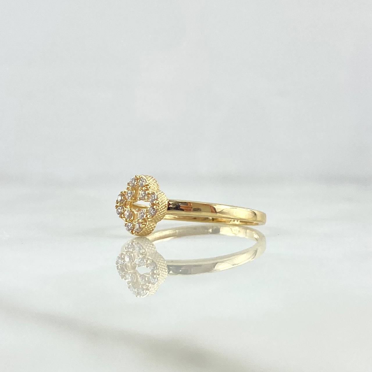 Anillo Silueta Trébol 1.6gr / T6 1/2 / Circones Blancos Oro Amarillo 18K