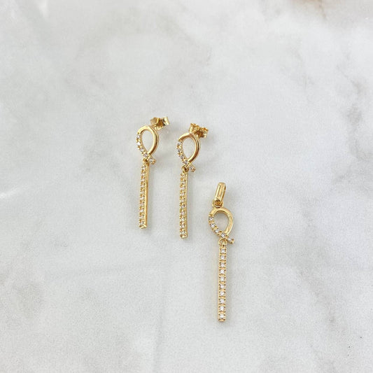 Set Lazo Cruzado 3.9gr / Topos 3cm Dije 3.7cm Circones Blancos Oro Amarillo 18K *