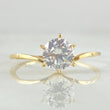 Anillo Solitario V Delicado 1.3gr / T7 / Oro 18K ©