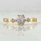Anillo Solitario Rombos 1.55gr / T6 / Oro 18K ©