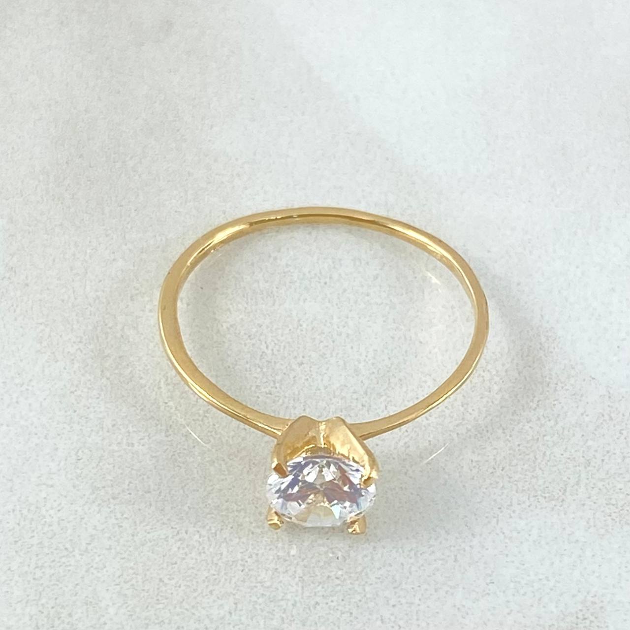 Anillo Solitario 1.35gr / T7 / Oro 18K ©