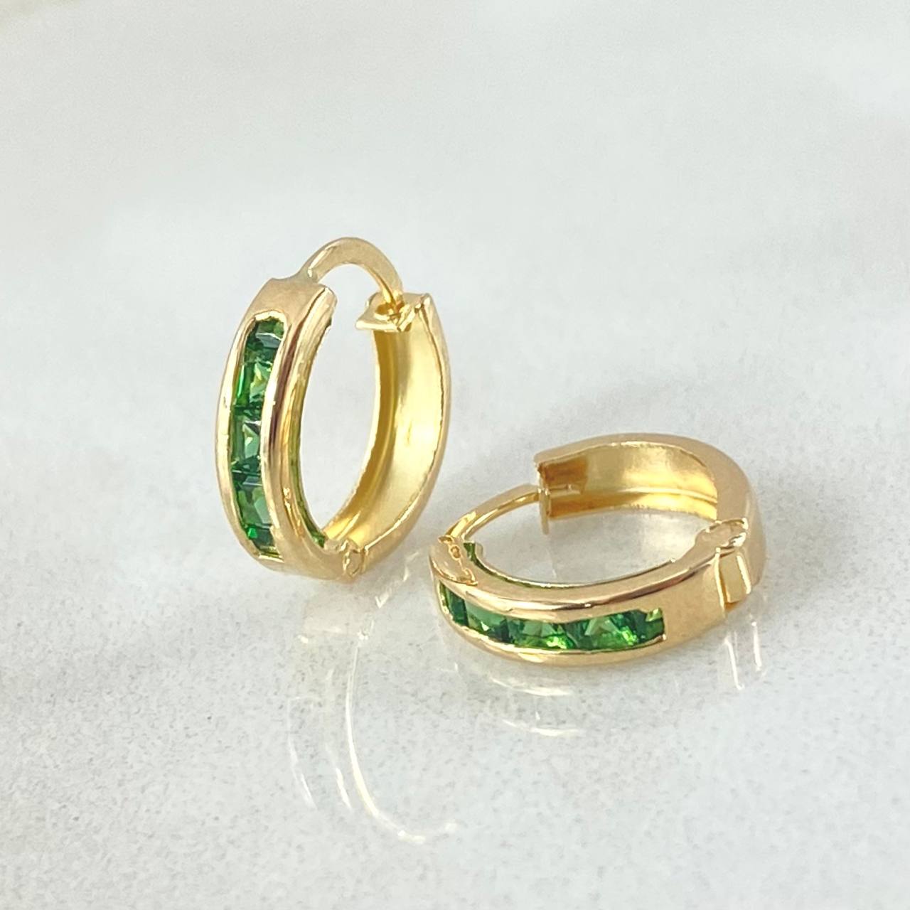Candongas Carril 0.8gr / 1cm / Oro 18K
