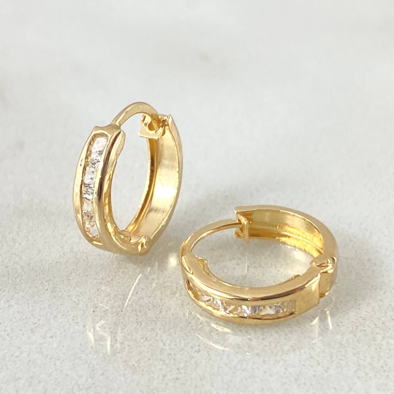 Candongas Carril 0.85gr / 1cm- Oro 18K ©