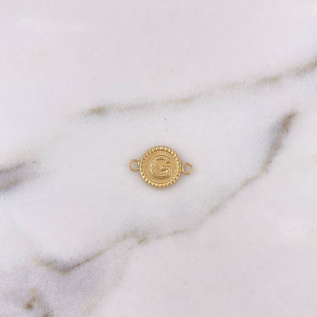 Herraje Letra G 0.45gr / 1.4cm-Circulo Bordedo Oro Amarillo 18K