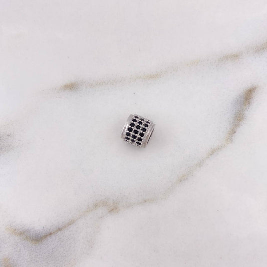 Herraje Cilindro 1.2gr / 6mm Circones Negros Oro Blanco 18K $