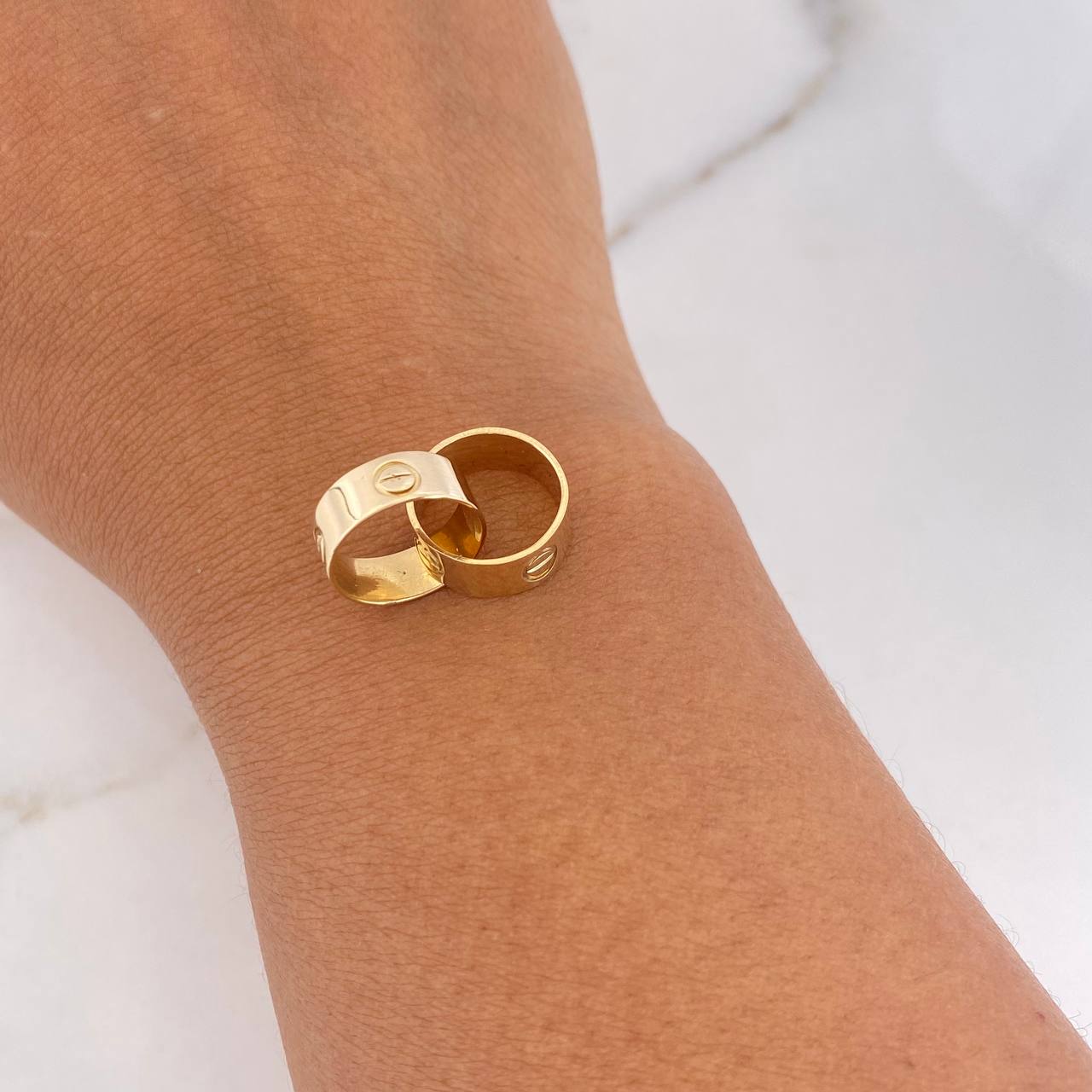 Herraje Argollas Tornillo 3.1gr / 1.8cm / Oro Amarillo 18K #
