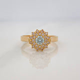 Anillo Solitario Flor Tupida 3.6 g / T6 1/2 Oro Amarillo 18K