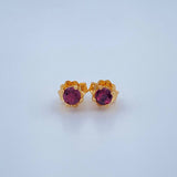 Topos Cuatro Garras Ruby 0.9gr / Oro Amarillo 18K %