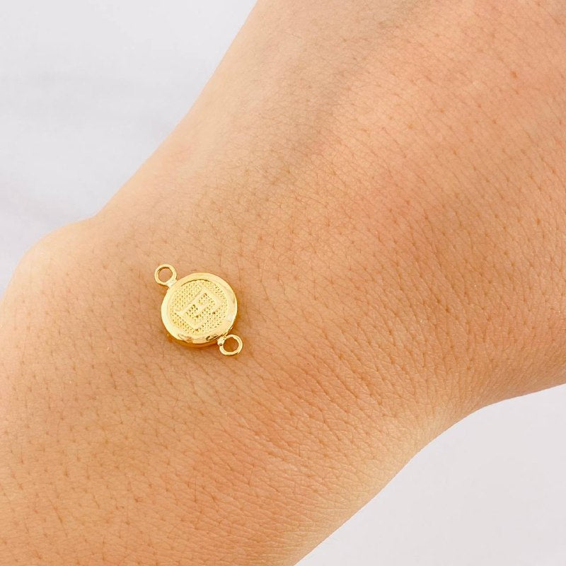 Herraje Circulo Letra E 0.4g / 1.5cm Oro Amarillo 18K