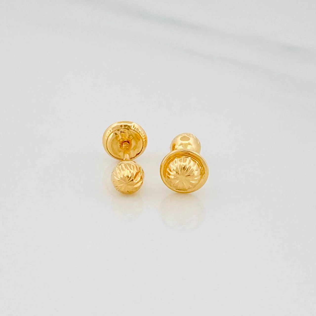 Topos Bola Diamantada 0.5 g / 4 mm Oro Amarillo 18K