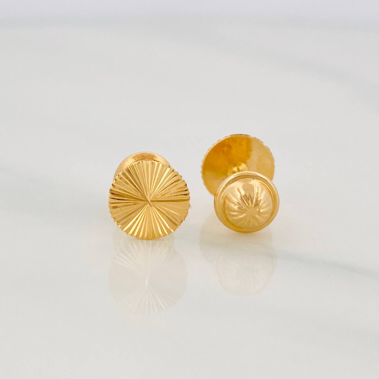 Topos Circulo Diamantado 0.85g / 6.71mm Oro Amarillo 18K