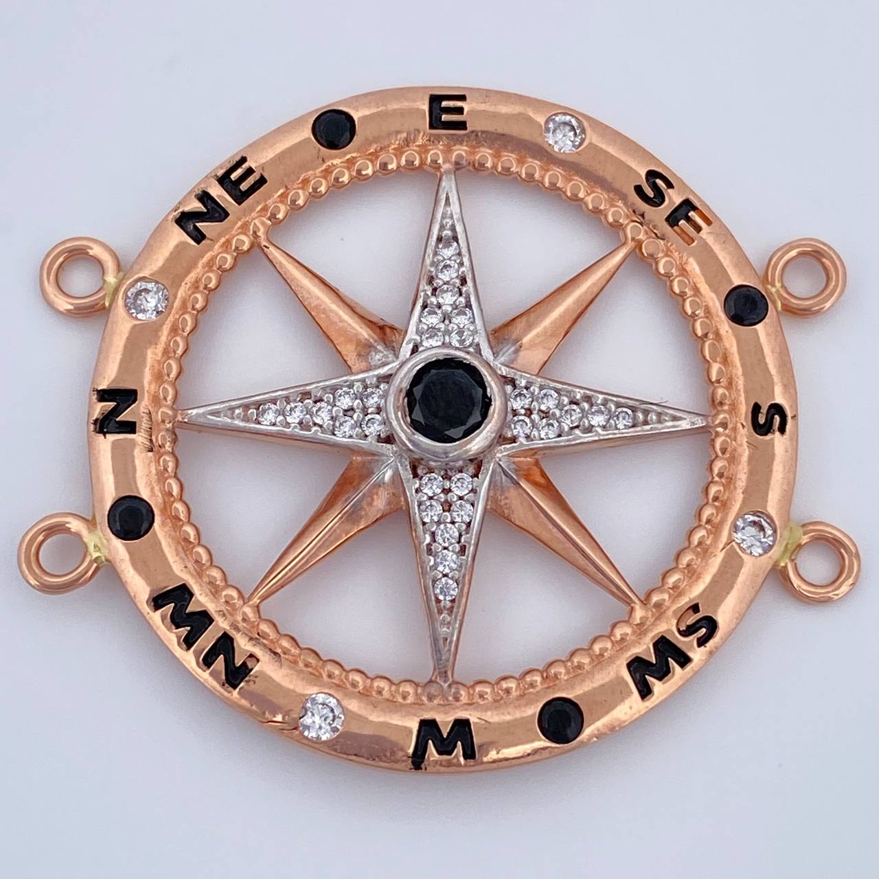 Herraje Estrella Cardinal 7.8gr / 3.2cm / Oro 18K $