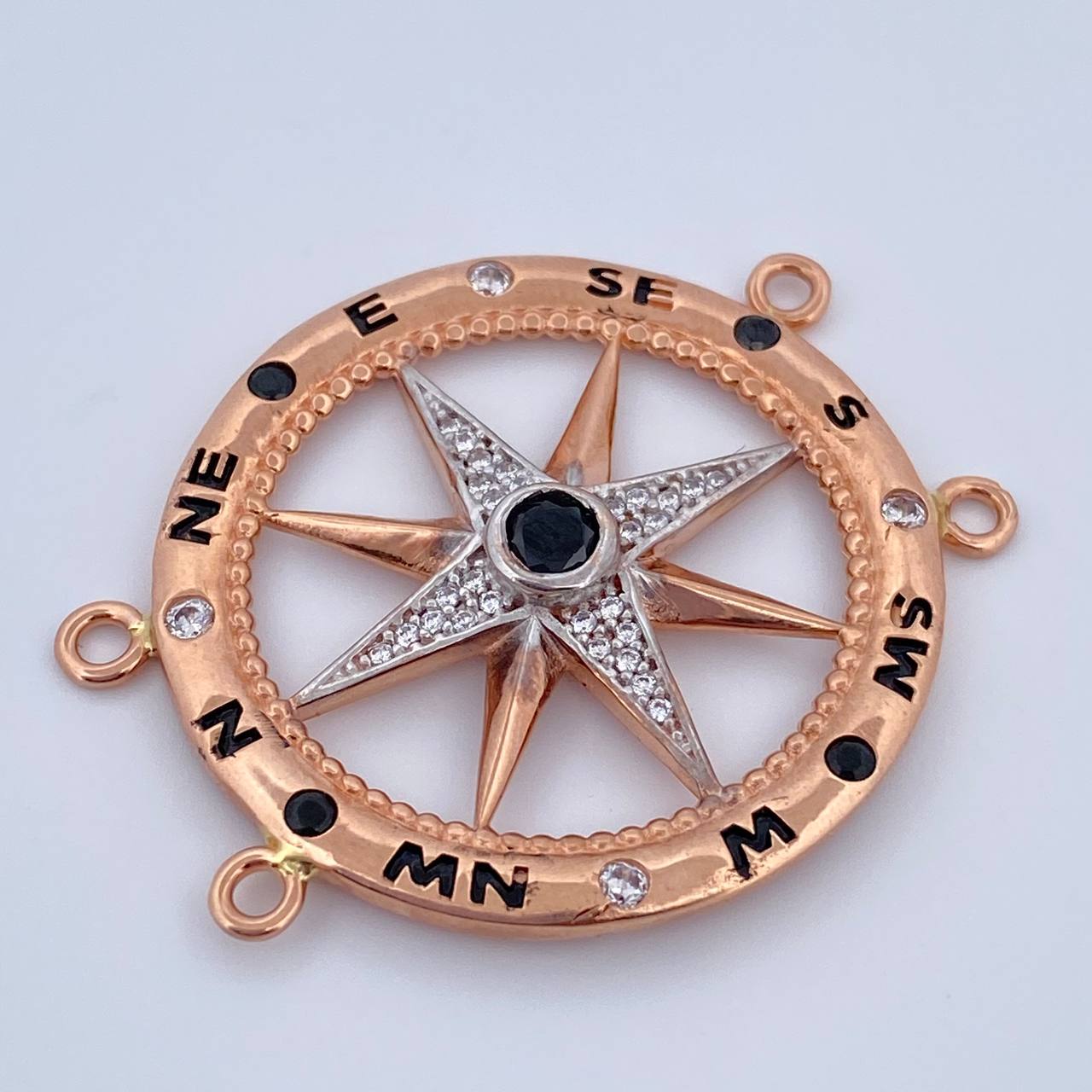 Herraje Estrella Cardinal 7.8gr / 3.2cm / Oro 18K $