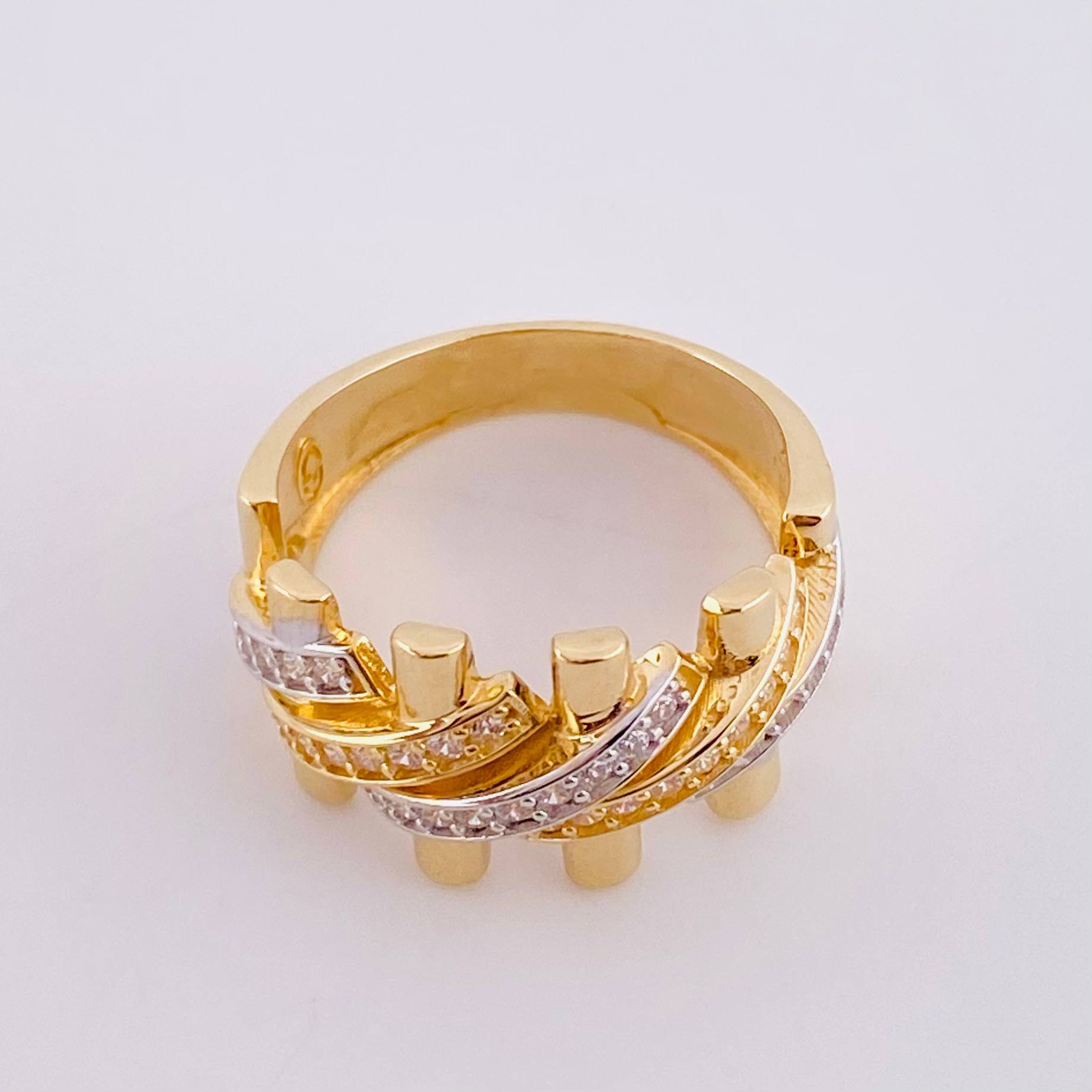 Anillo Eslabones Cubano 4.75 g / T6 Dos Oros Amarillo Blanco 18K