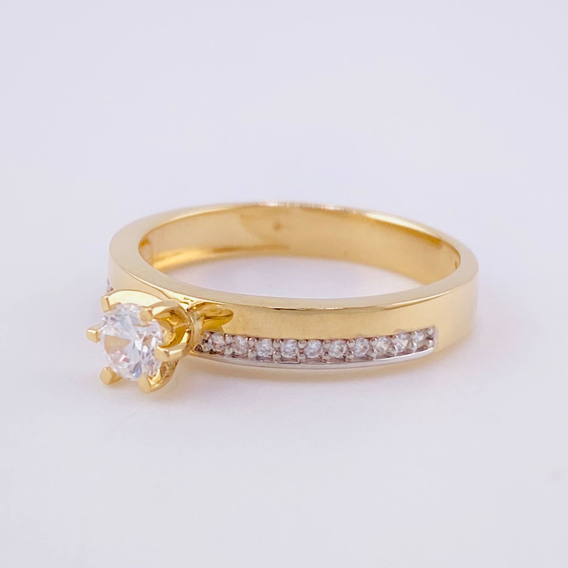 Anillo Solitario Churumbela 2.9 g / T7 1/4 Oro Amarillo 18K