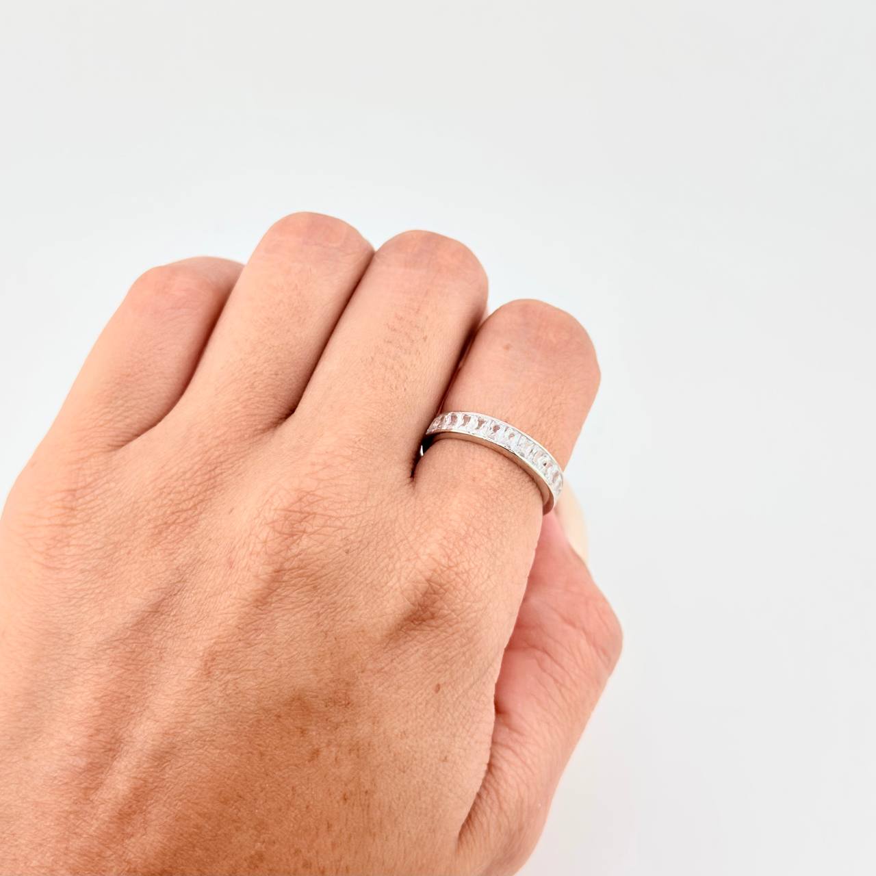 Anillo Carril Tupido 2.55 g / T6 Oro Blanco 18K