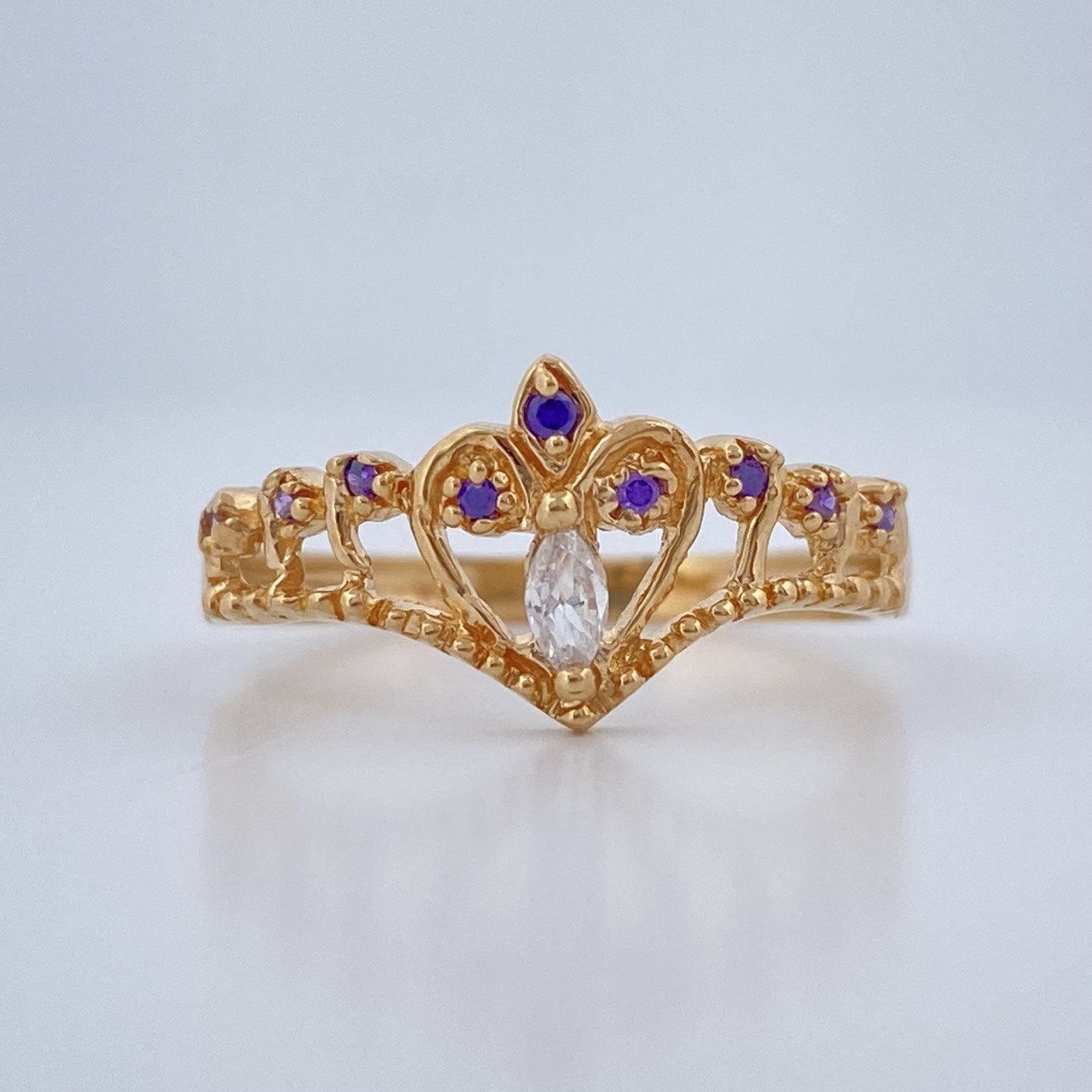 Anillo Tiara Corazon 1.75gr / T7 / Oro Amarillo 18K $