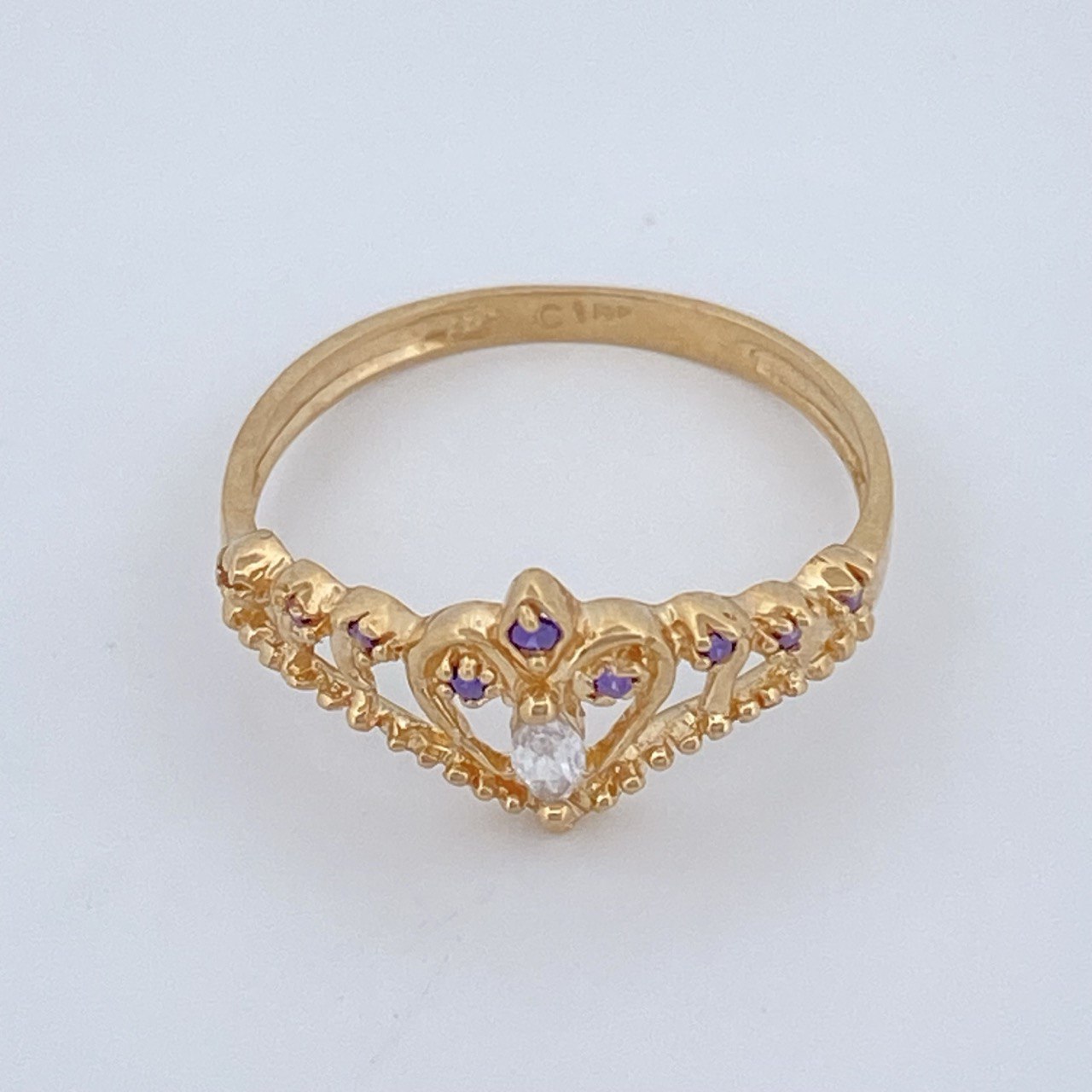 Anillo Tiara Corazon 1.75gr / T7 / Oro Amarillo 18K $