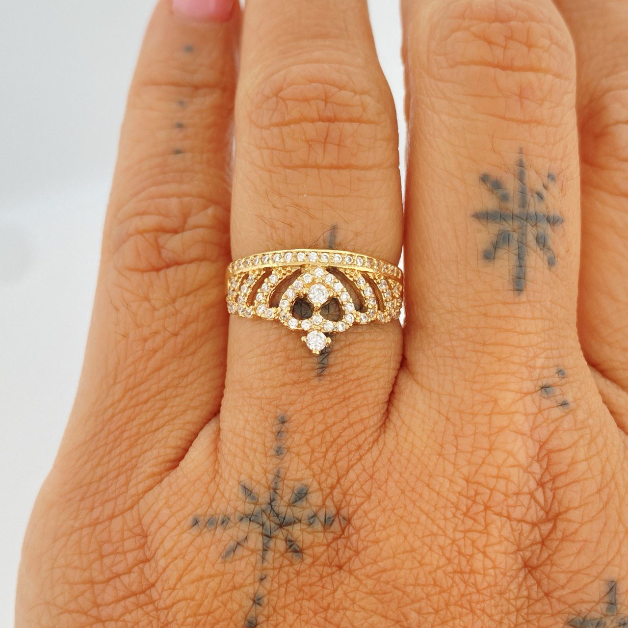 Anillo Corona Corazon 3.4gr / T6 3/4 / Oro Amarillo 18K $