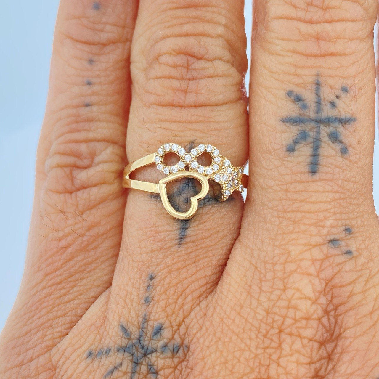 Anillo Astral 2.8gr / T5 3/4 / Oro Amarillo 18K $