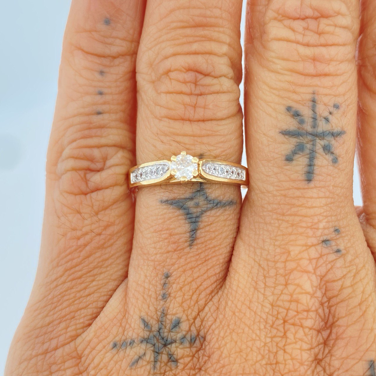 Anillo Doble Linea 3.35gr / T7 1/4 / Oro Amarillo 18K $