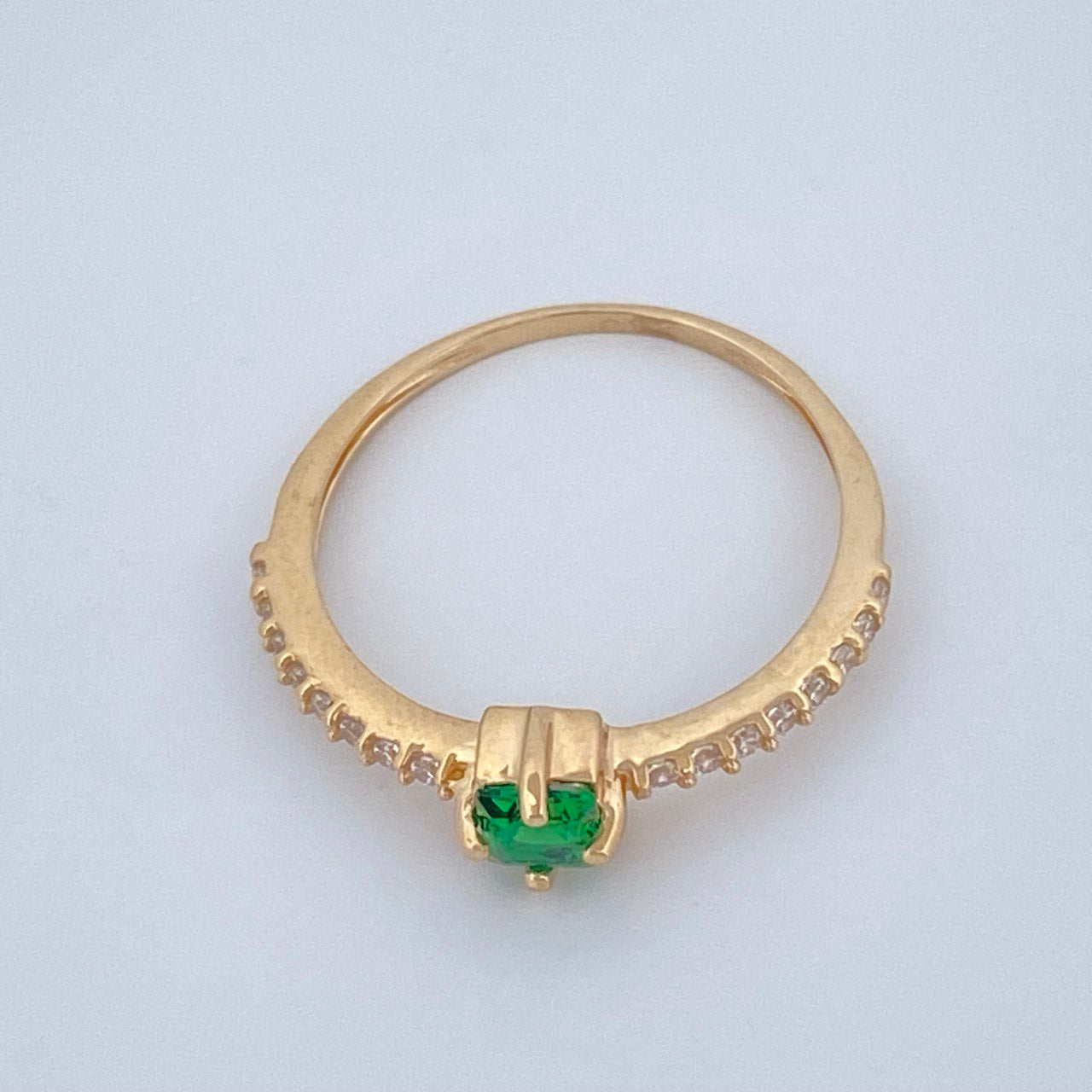 Anillo Solitario Cuadrado 1.85gr / T7 1/4 / Oro Amarillo 18K $
