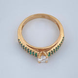 Anillo Verde encanto 3.15gr / T7 1/4 / Oro Amarillo 18K $