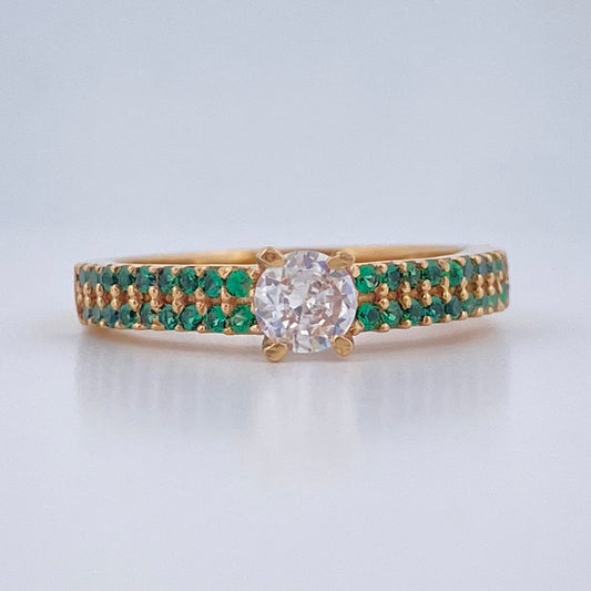 Anillo Verde encanto 3.15gr / T7 1/4 / Oro Amarillo 18K $