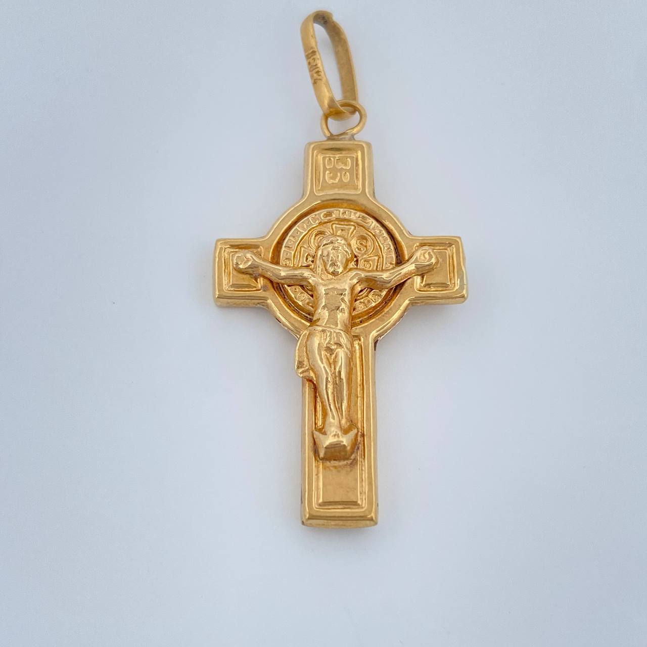 Dije Cruz Cristo 2gr / 3.9cm / Oro Amarillo 18K &