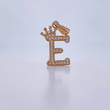 Dije Letra E Corona 1.25gr / 2.4cm / Circones Blancos Oro Amarillo 18K &