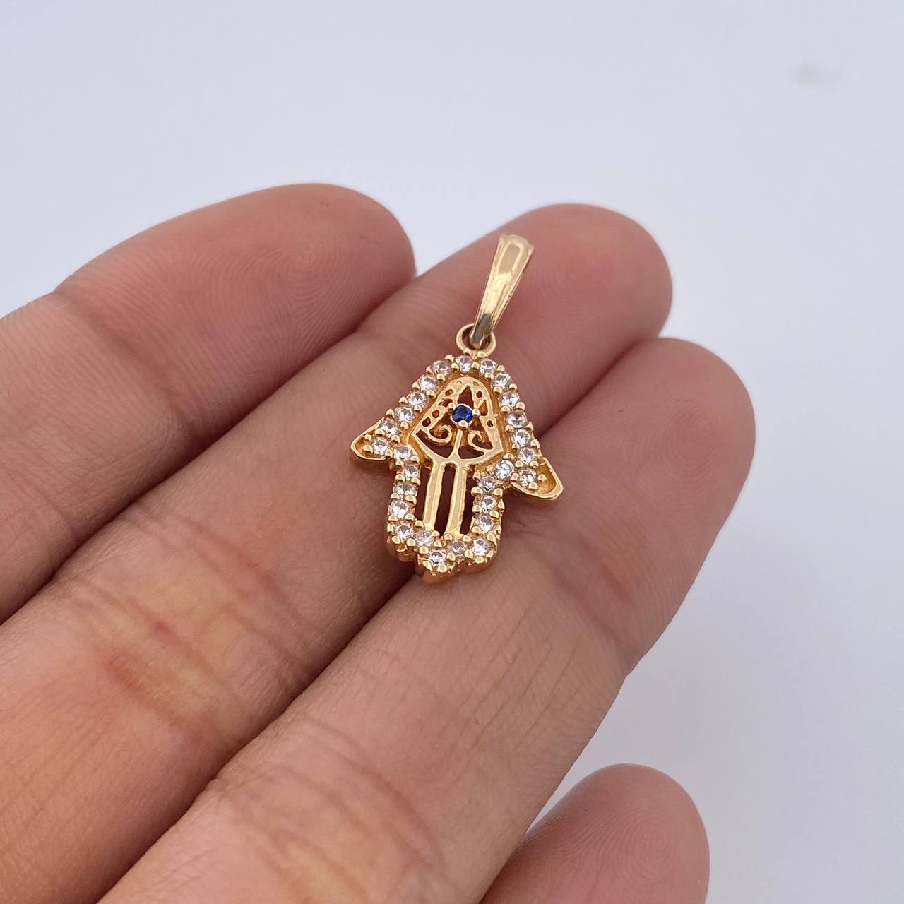Dije Mano Hamsa 1.55gr / 2.5cm / Circones Blancos Azul Oro Amarillo 18K &