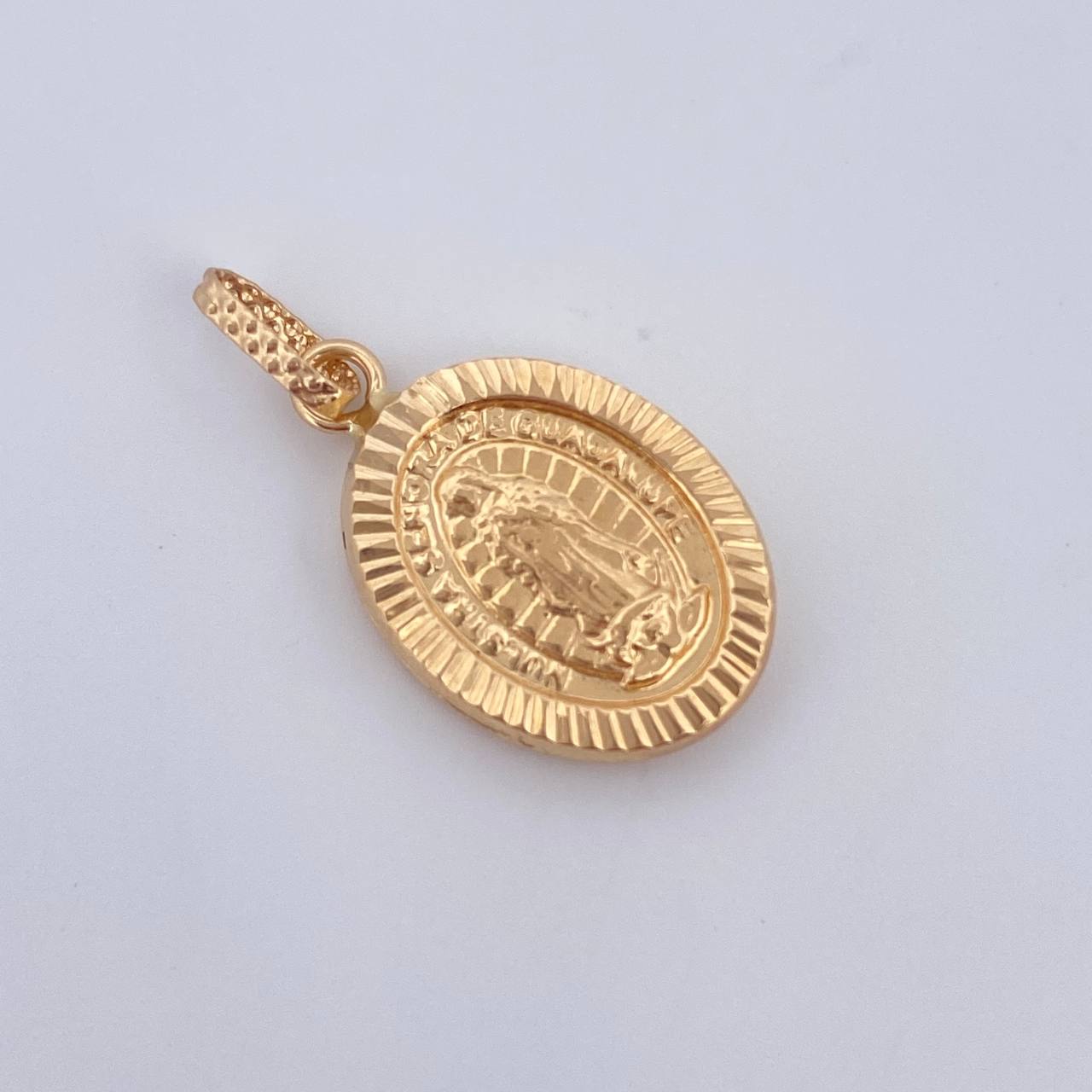 Dije Virgen de Guadalupe 1.15gr / 2.2cm / Oro 18K $