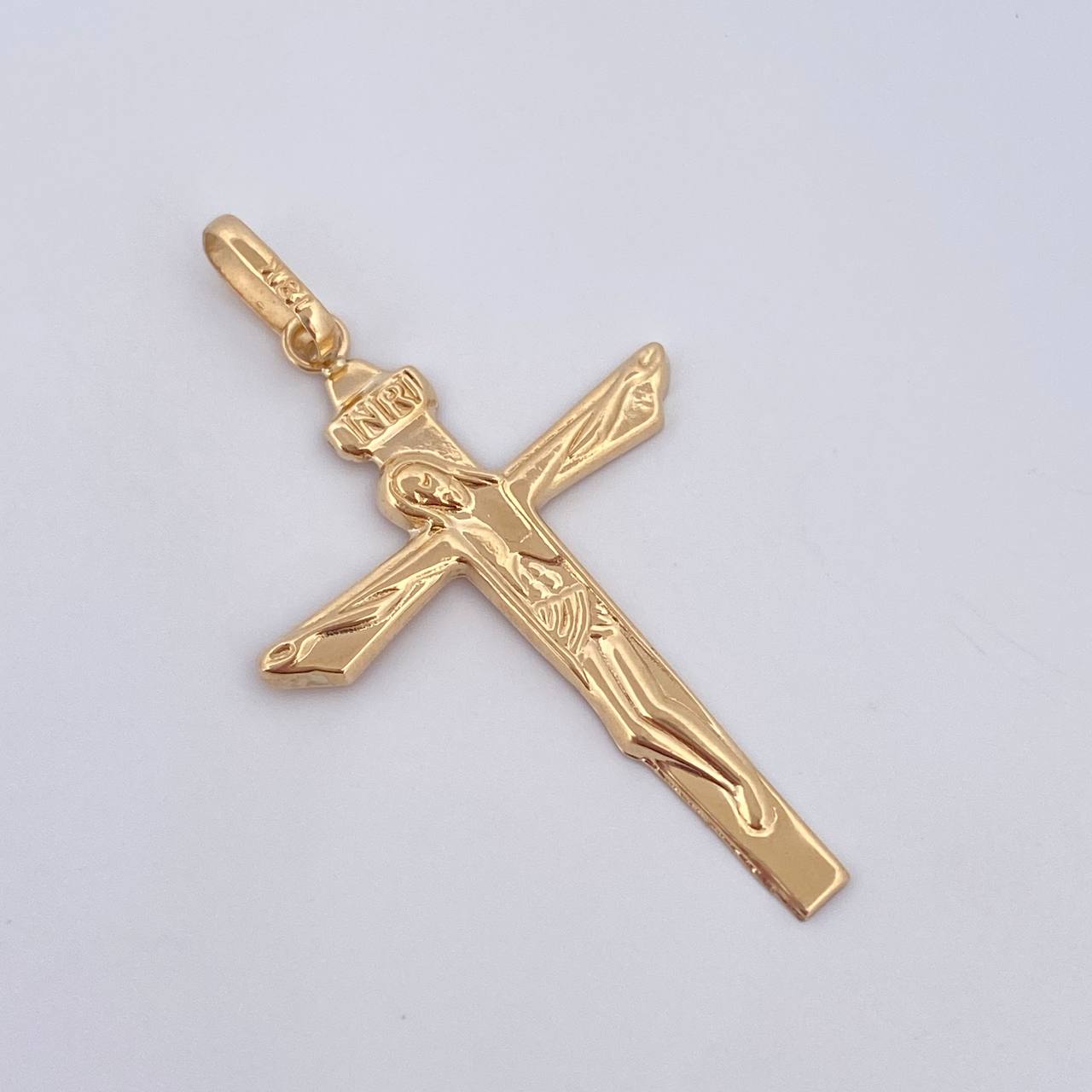 Dije Cruz Cristo. 1.4gr / 4.5cm / Oro Amarillo 18K &