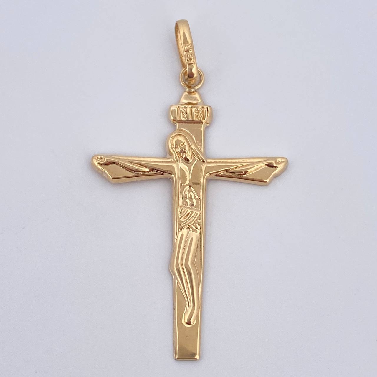 Dije Cruz Cristo. 1.4gr / 4.5cm / Oro Amarillo 18K &