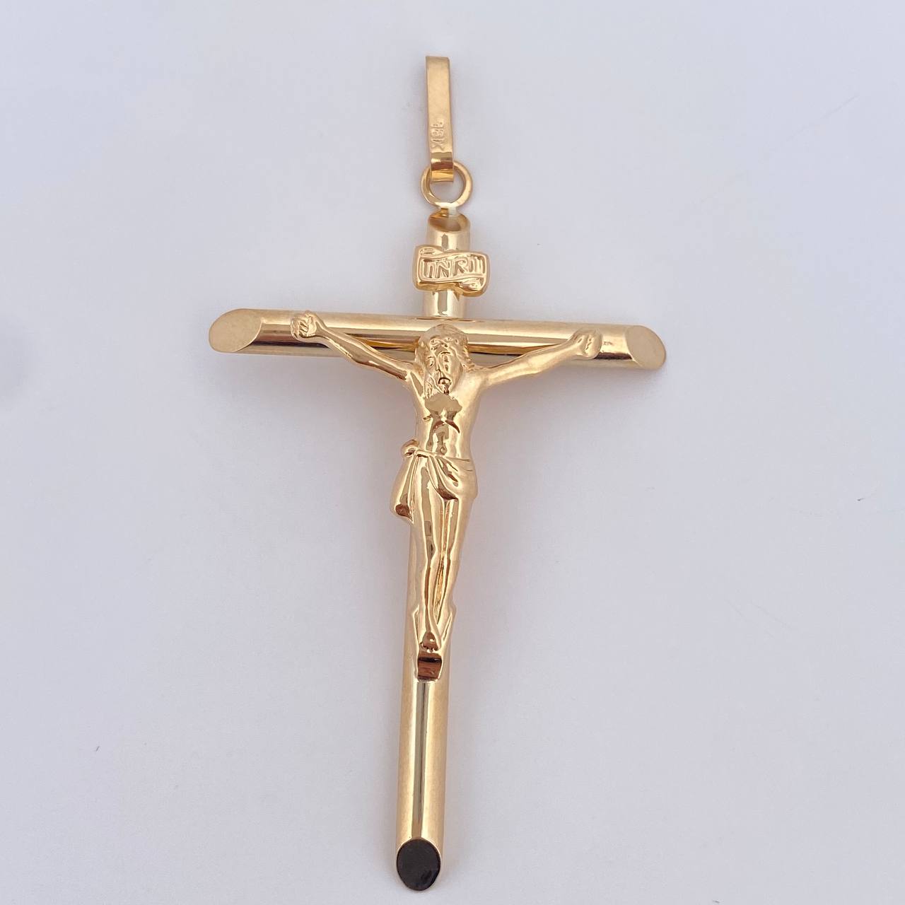 Cruz Cristo 3.1gr / 6.2cm / Oro 18K $