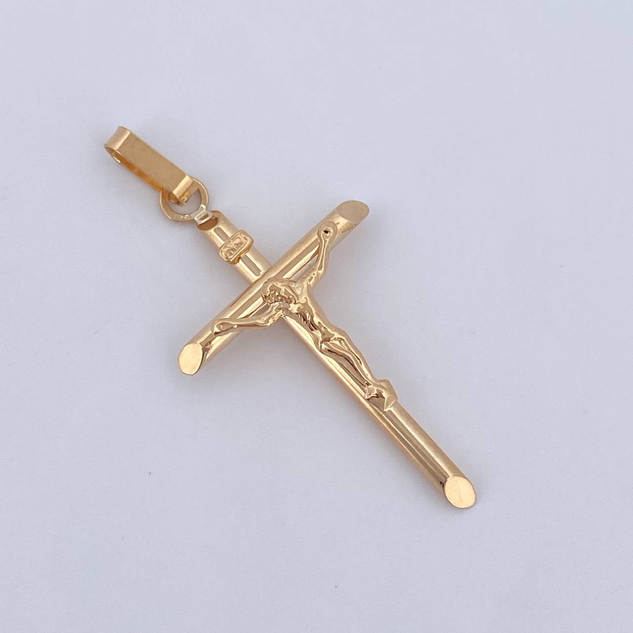 Cruz Cristo 1.4gr / 4cm / Oro 18K $