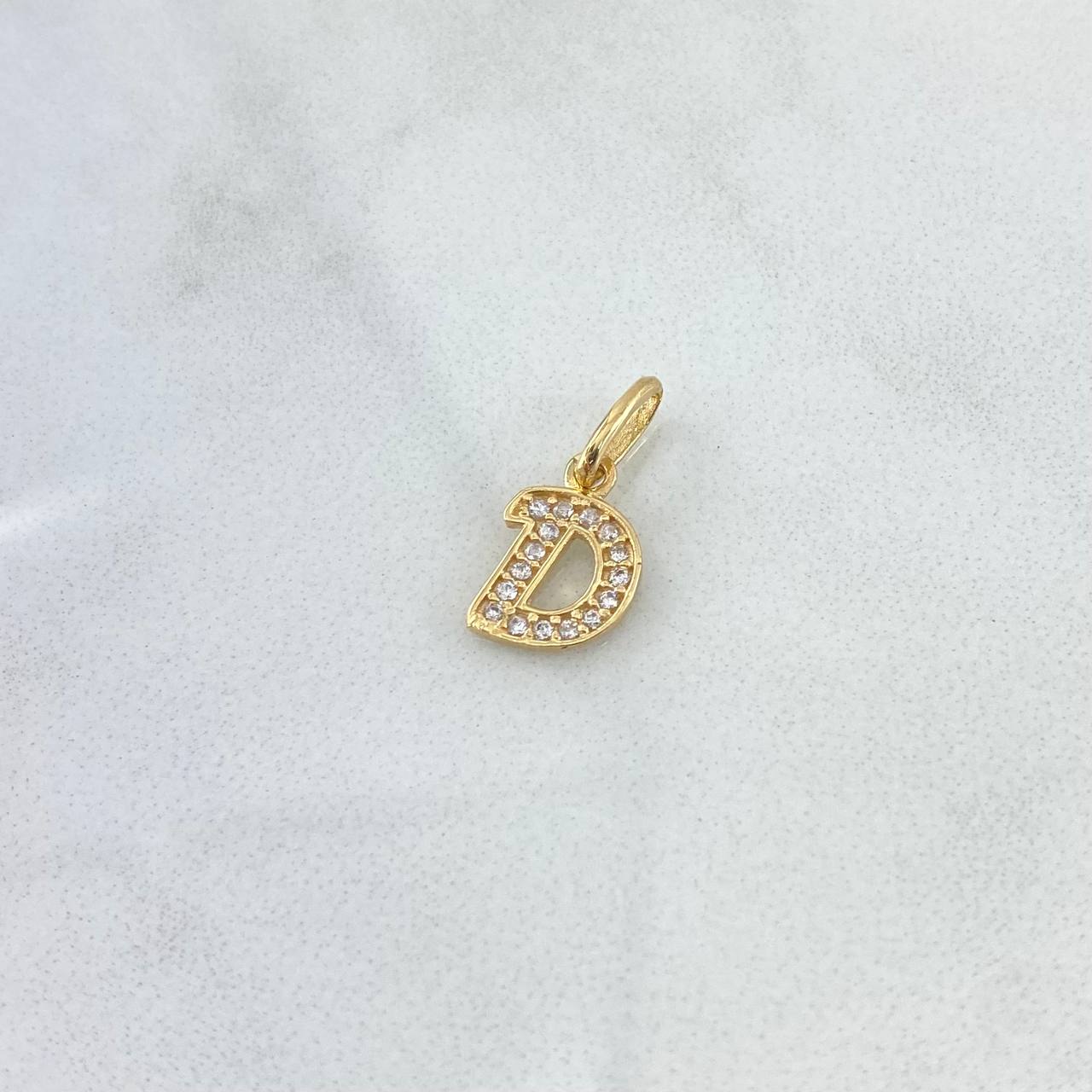 Dije Letra D Silueta 0.7gr / 1,6cm / Circones Blancos Oro Amarillo 18K ©