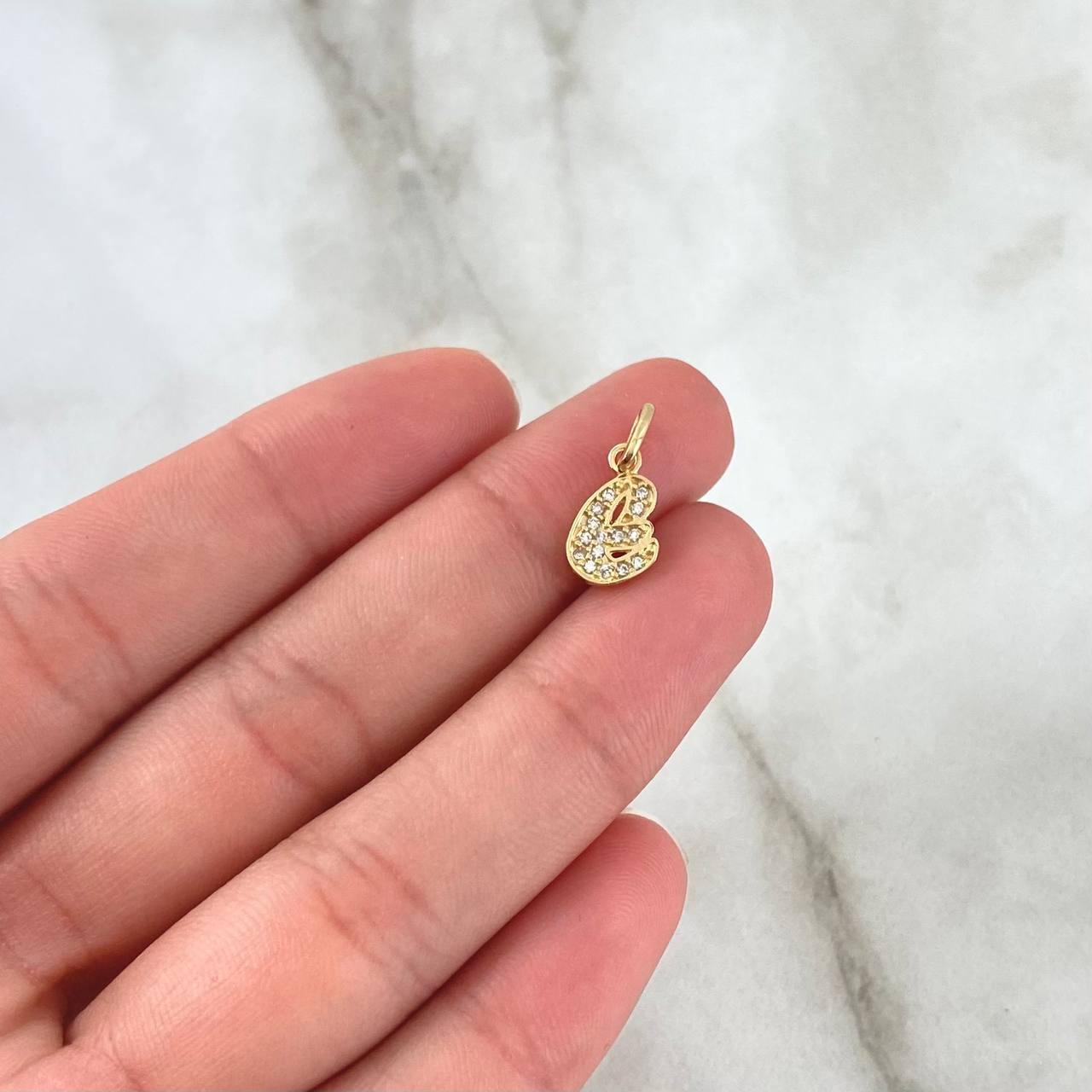Dije Letra E Silueta 0.75gr / 2.1cm-Circones Blancos Oro Amarillo 18K *