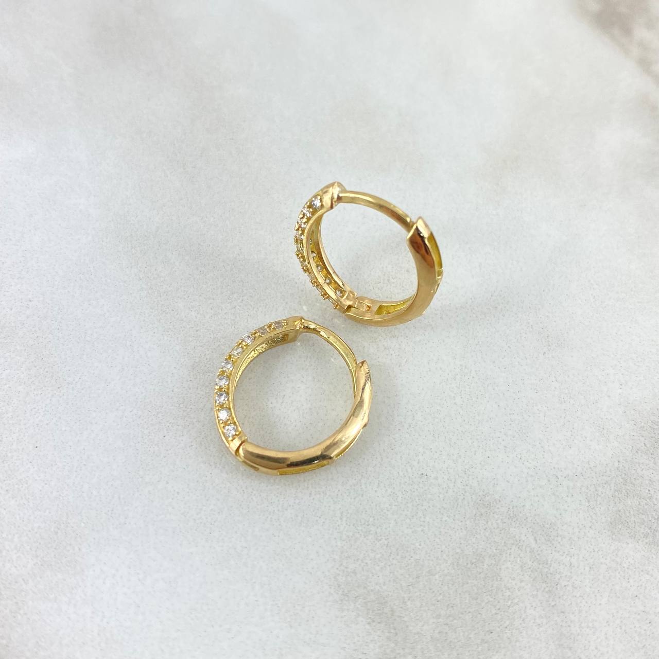 Candongas Carril 3gr / 2cm / Circones Blancos Oro Amarillo 18K ©