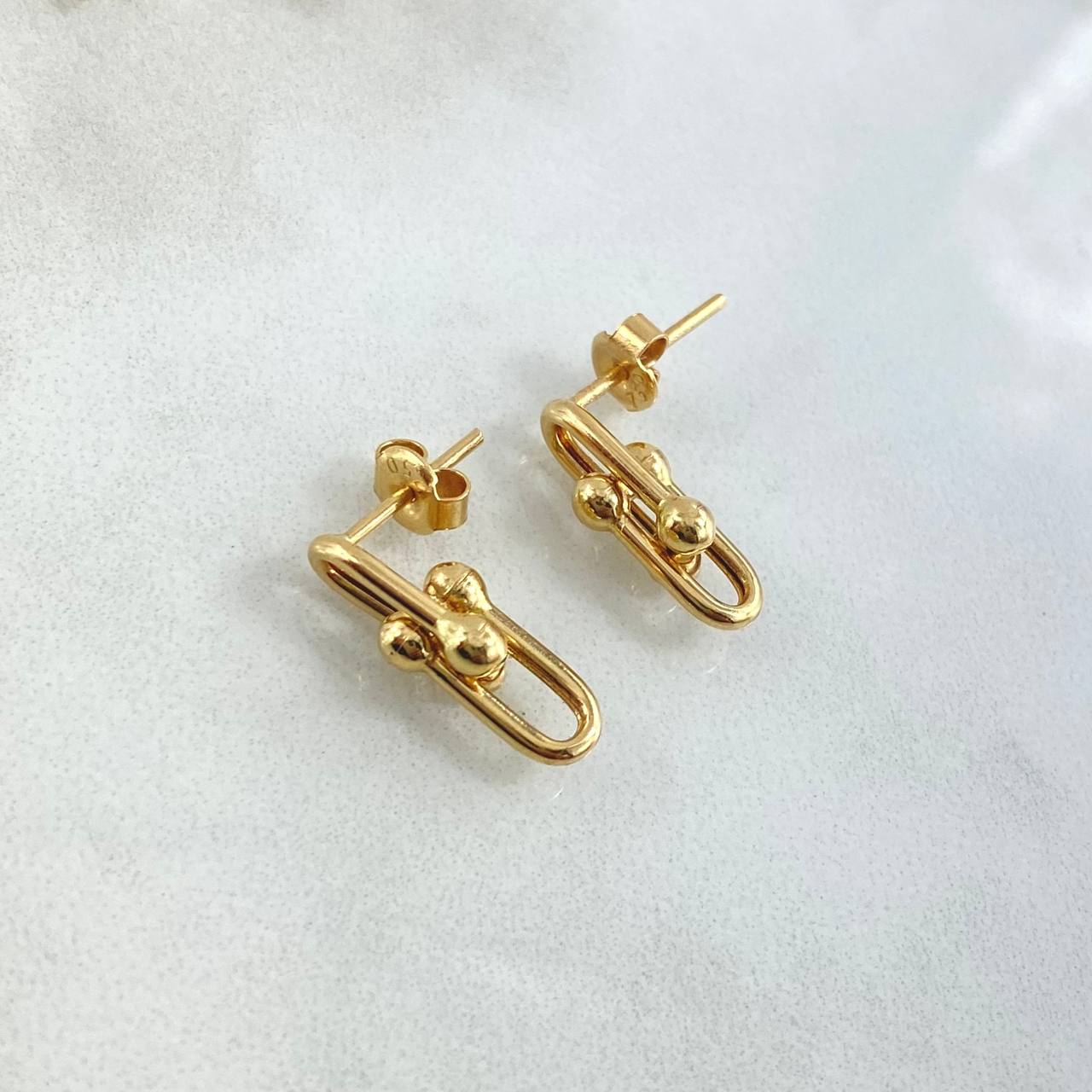 Topos Clips 1.65gr / 1.5cm / liso Oro Amarillo 18K ©