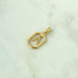 Dije Letra A Marco 1.8gr / 2.5cm / Circones Blancos Oro Amarillo 18K