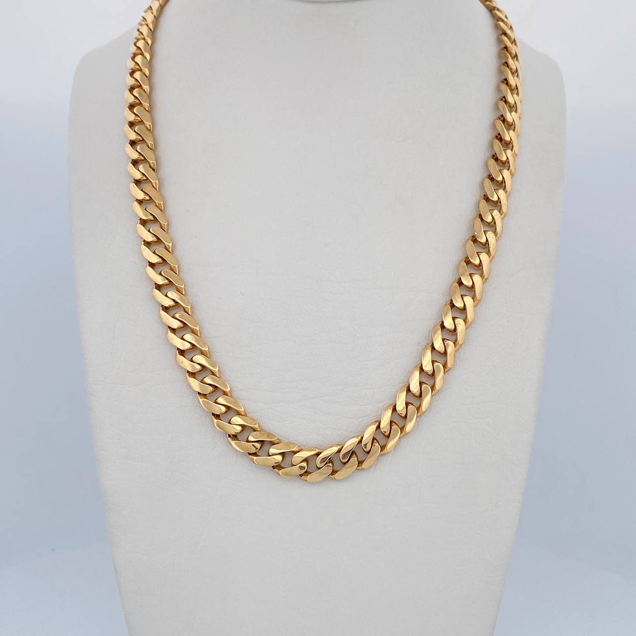 Cadena Cubana 25.9gr / 58.7cm / Nac.Esp. Oro 18K $