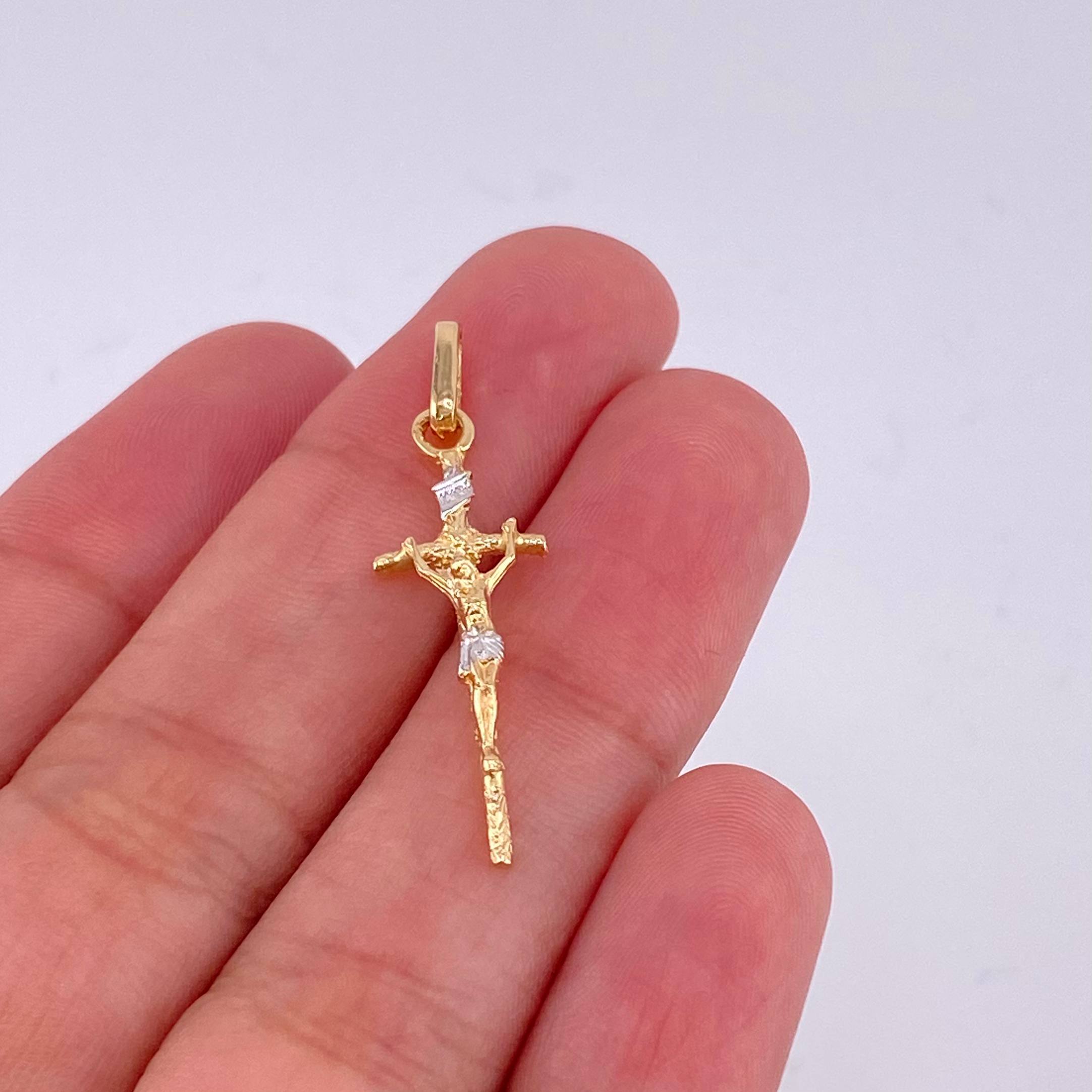 Dije Cruz Cristo 1.35 g / 3.4 cm Dos Oros Amarillo Blanco 18K