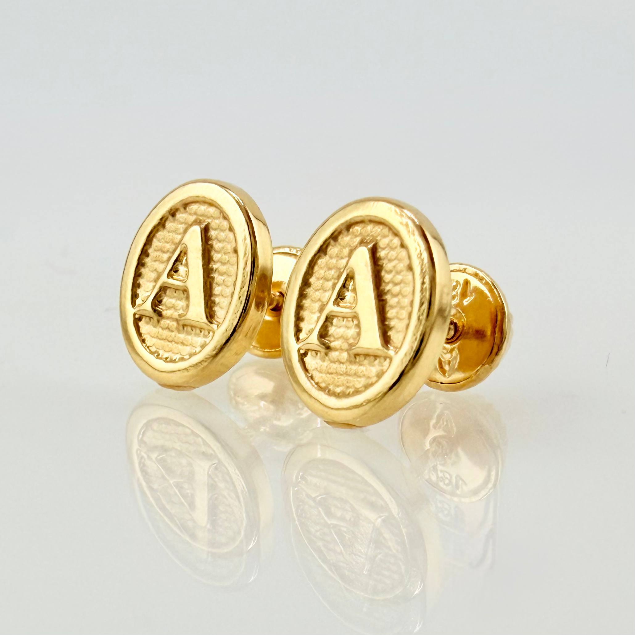Topos Letra A 0.8gr / 7.4mm Oro Amarillo 18K *