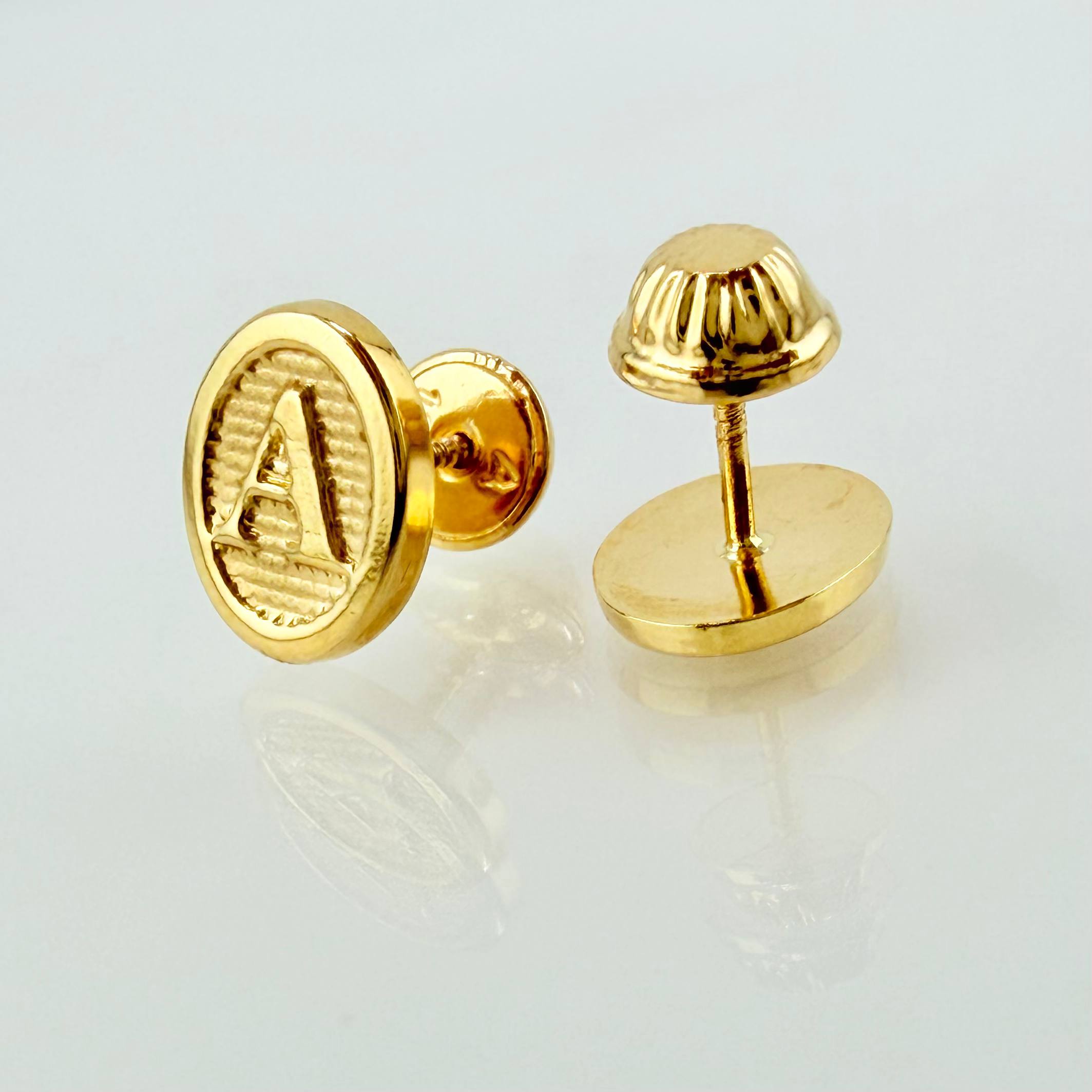 Topos Letra A 0.8gr / 7.4mm Oro Amarillo 18K *