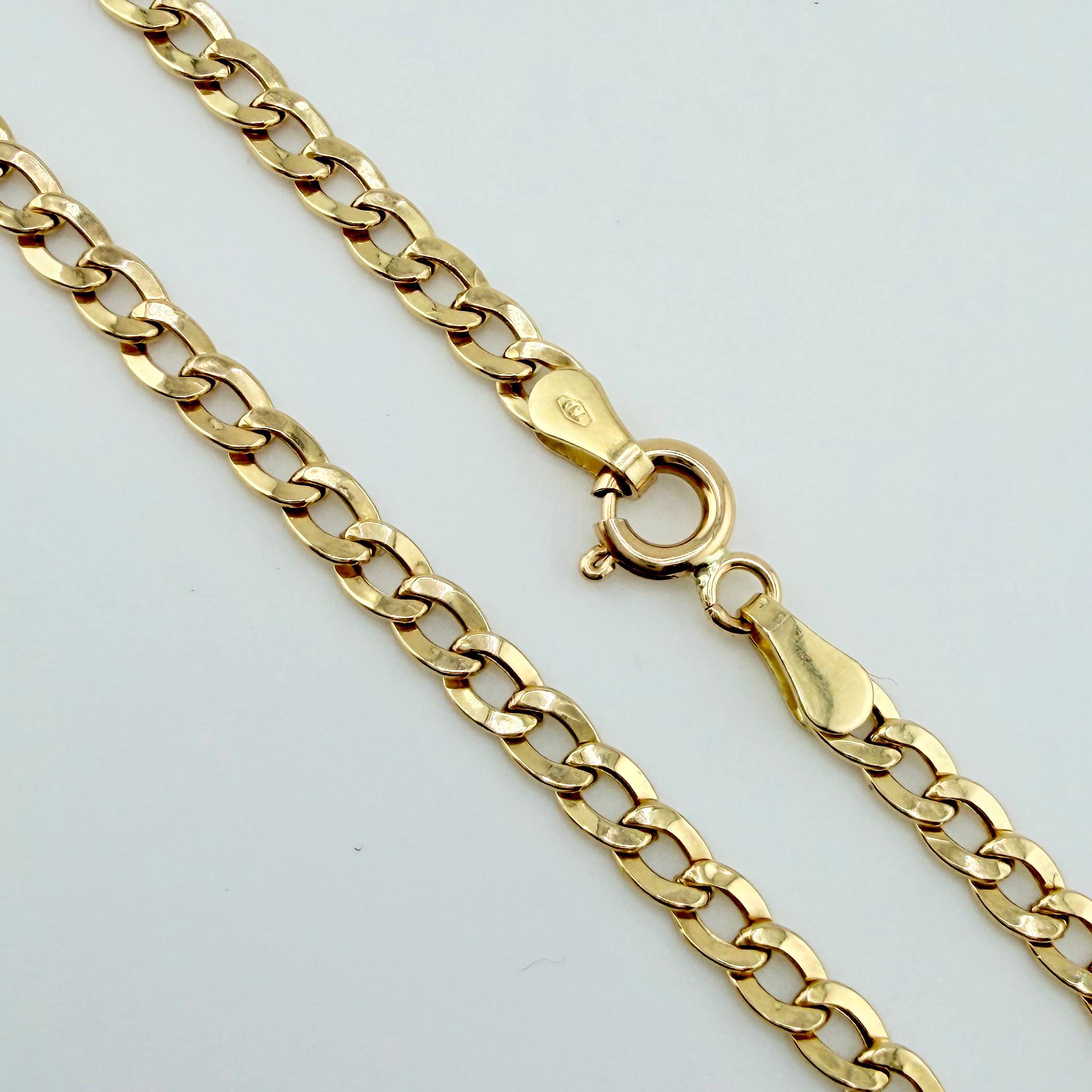 Cadena Cubana 4.6gr / 60cm / 3.3mm Oro Amarillo +1 18K