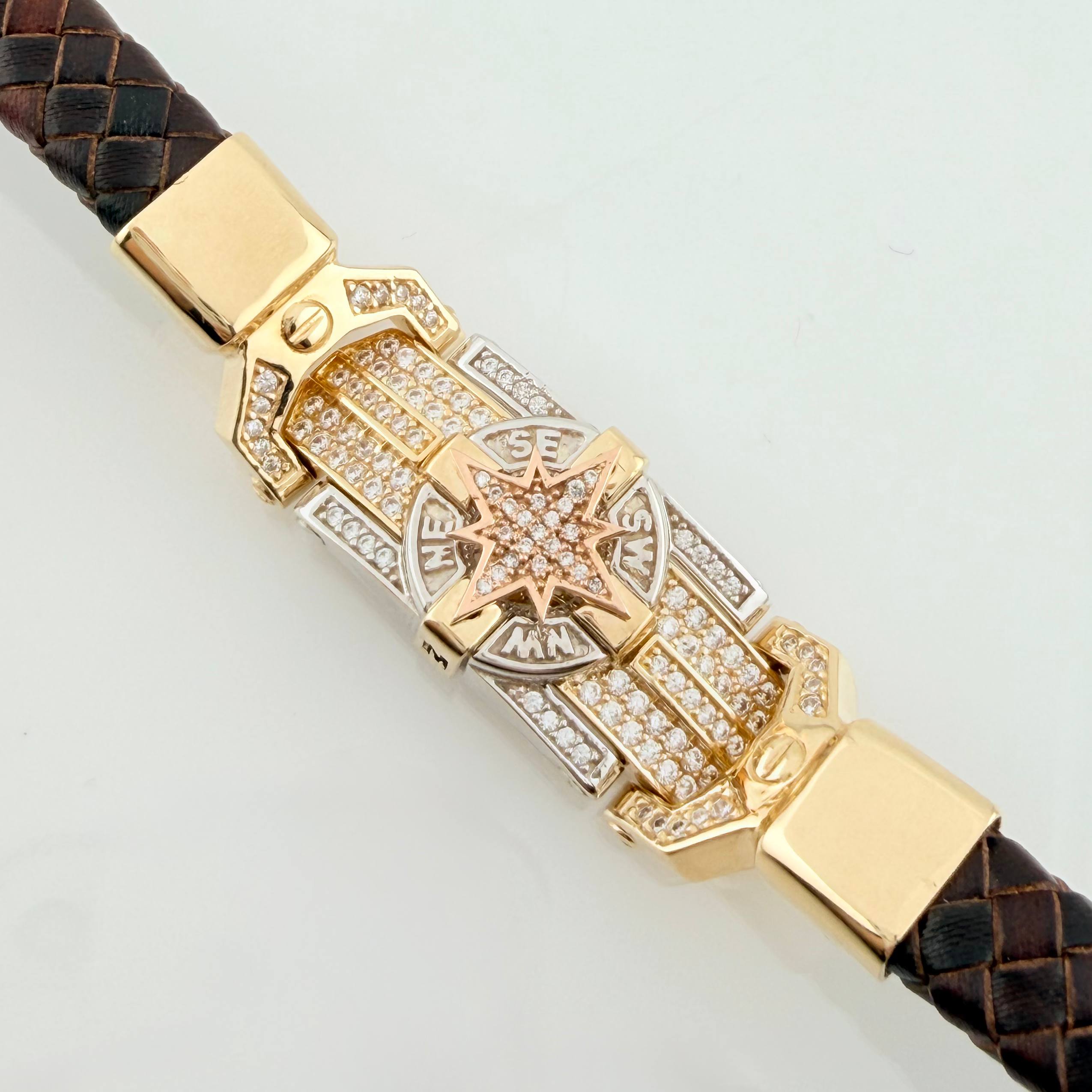 Pulso estrella 39.5gr / 22.5cm-21.3cm / 9.4mm Tres Oro18K ©